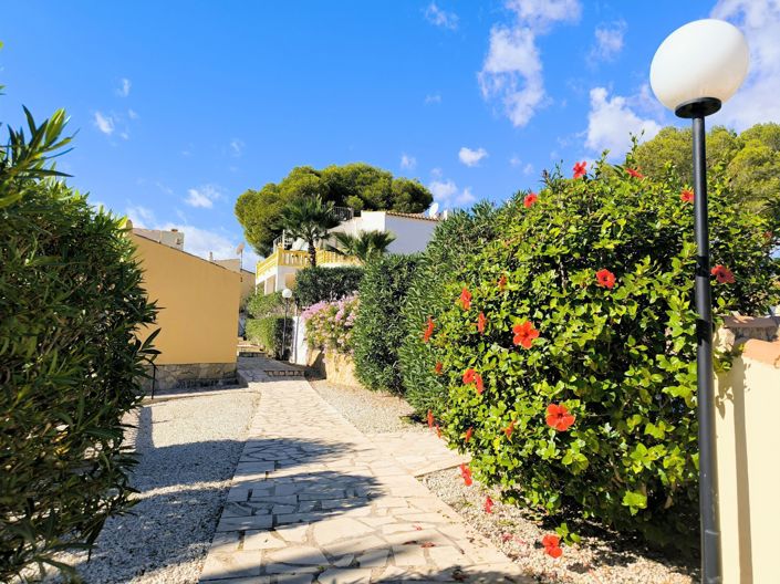 Image No.28-2 Bed Bungalow for sale