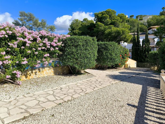 Image No.33-2 Bed Bungalow for sale