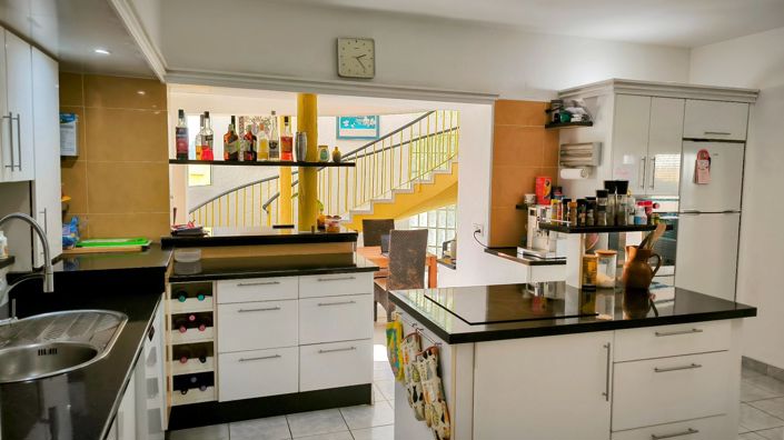 Image No.12-4 Bed Villa for sale