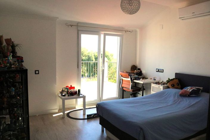 Image No.46-5 Bed Villa for sale