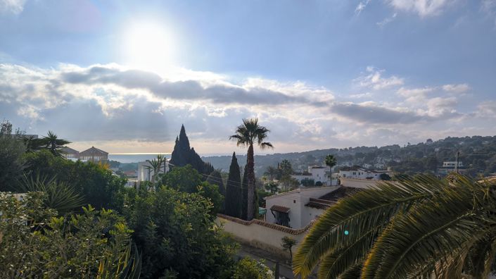 Image No.1-3 Bed Villa for sale