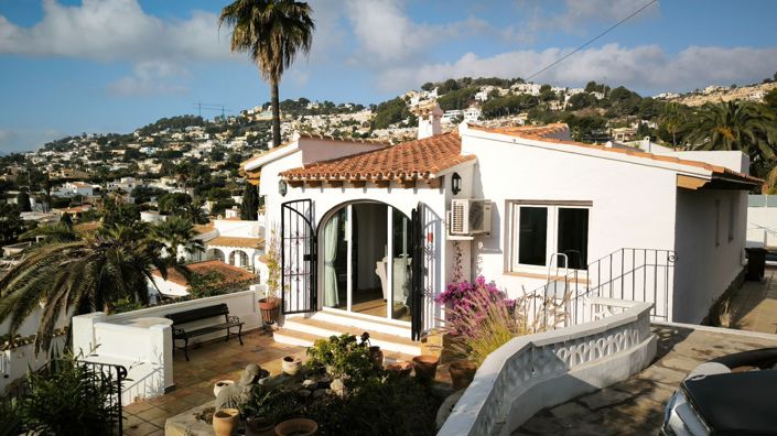 Image No.2-3 Bed Villa for sale