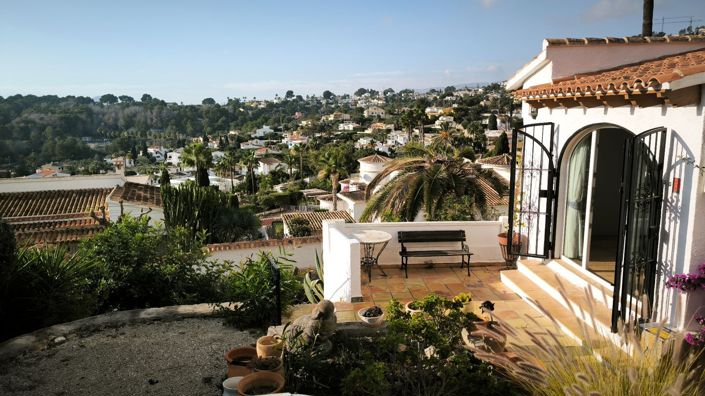 Image No.3-3 Bed Villa for sale