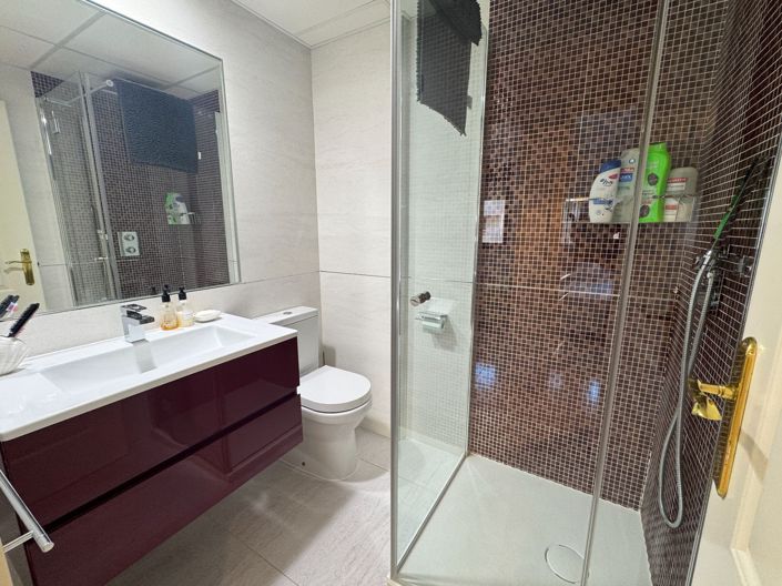 Image No.18-3 Bed Apartment for sale