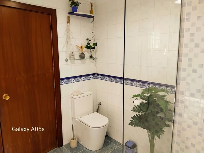 Image No.8-4 Bed Villa for sale