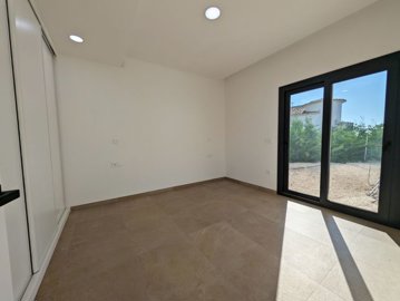 modern-light-bedroom-on-main-level