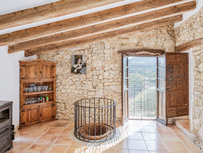 Image No.17-4 Bed Country House for sale