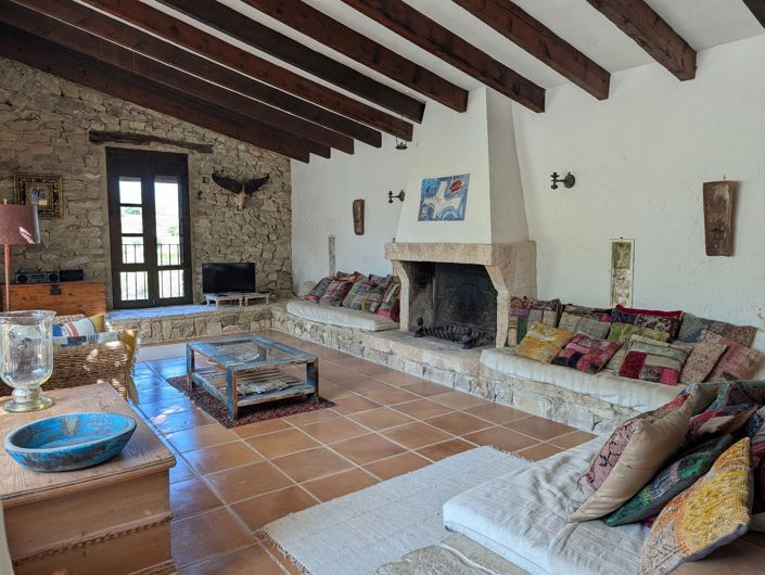 Image No.19-4 Bed Country House for sale