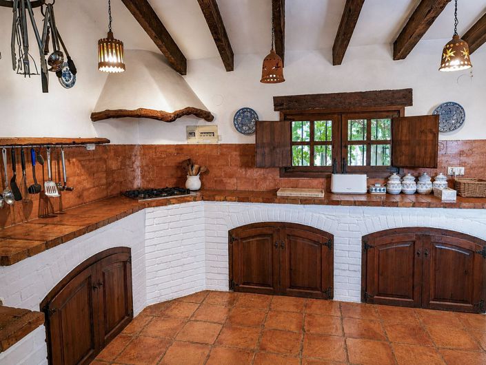 Image No.21-4 Bed Country House for sale