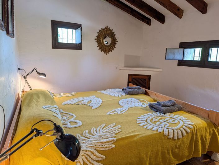Image No.24-4 Bed Country House for sale