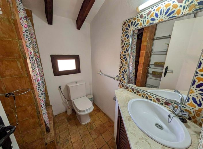 Image No.25-4 Bed Country House for sale