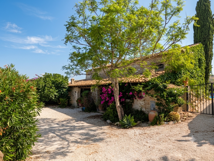 Image No.3-4 Bed Country House for sale