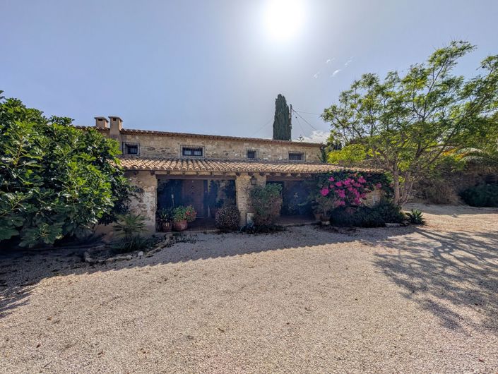 Image No.4-4 Bed Country House for sale