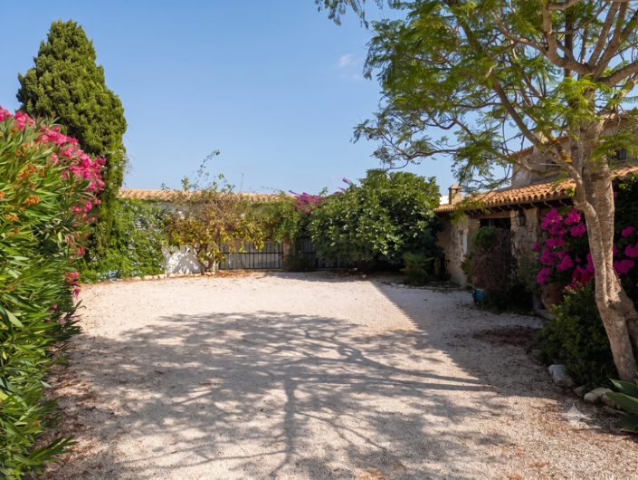 Image No.5-4 Bed Country House for sale