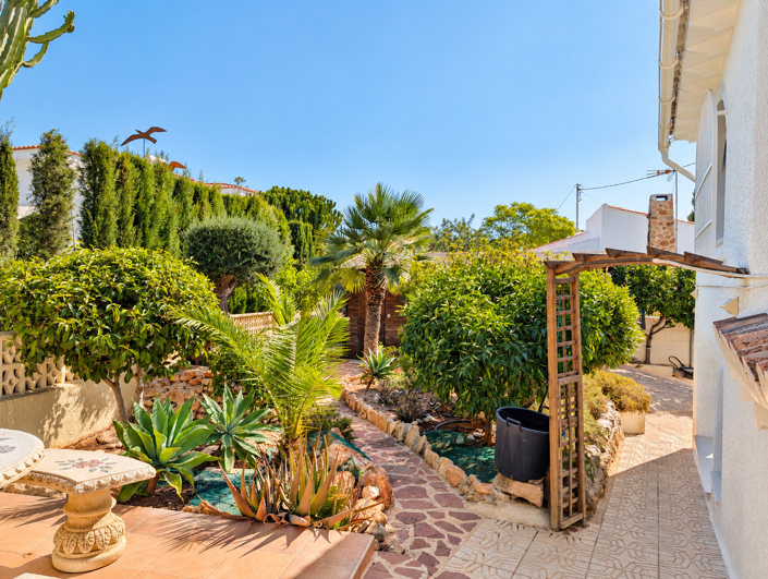 Image No.36-5 Bed Villa for sale