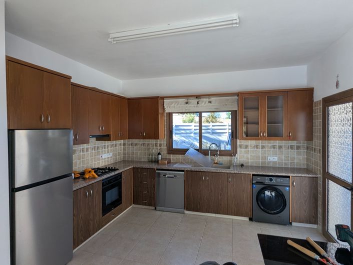 Image No.4-3 Bed Property for sale