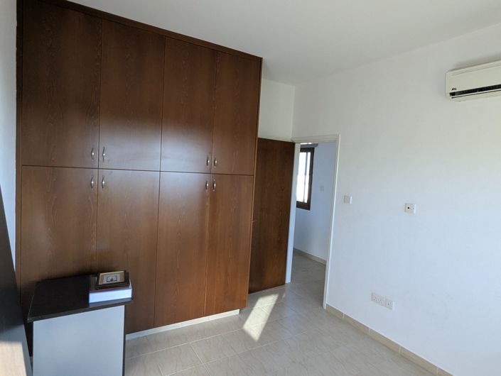 Image No.14-3 Bed Property for sale