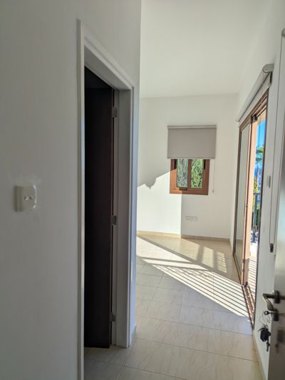 Image No.20-3 Bed Property for sale