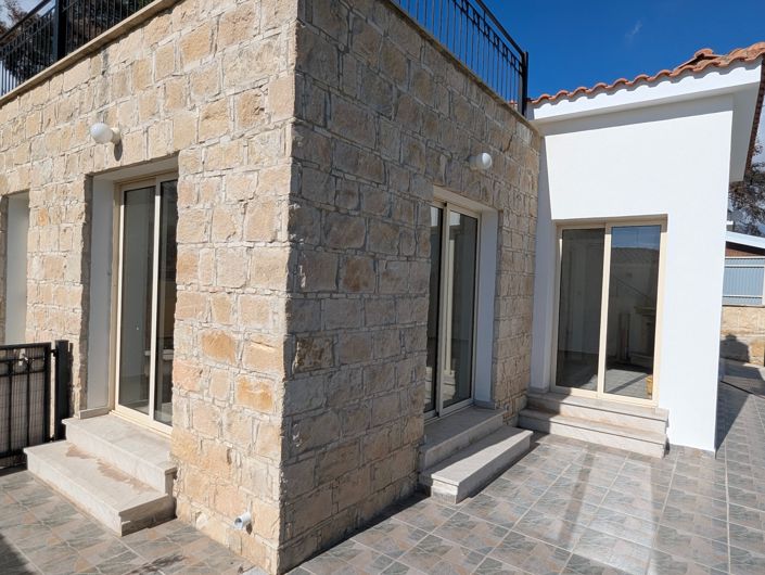 Image No.14-3 Bed Property for sale