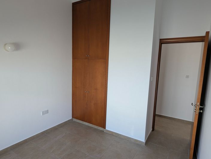 Image No.26-3 Bed Property for sale