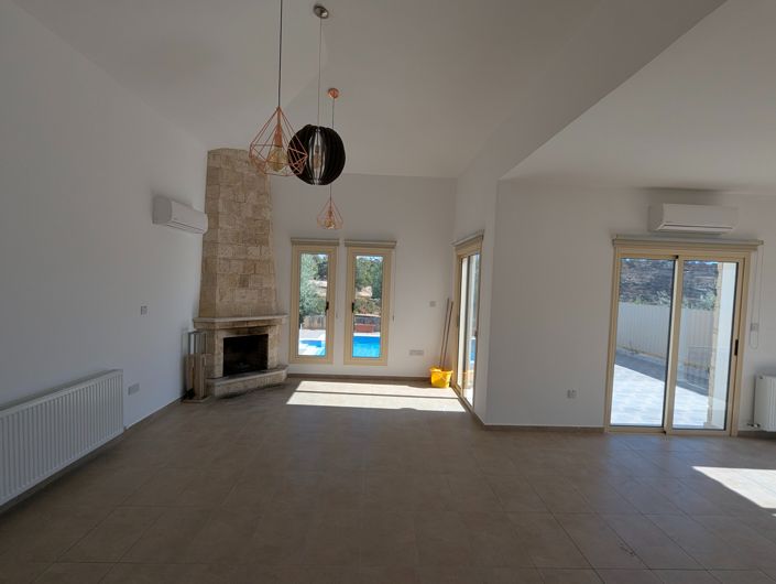 Image No.4-3 Bed Property for sale