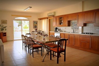 full5c01427c4a5a41543586428