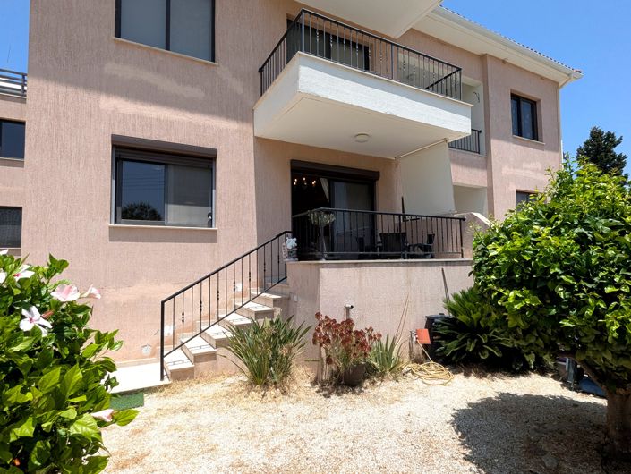 Image No.13-2 Bed Property for sale