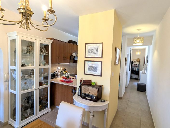 Image No.21-2 Bed Property for sale
