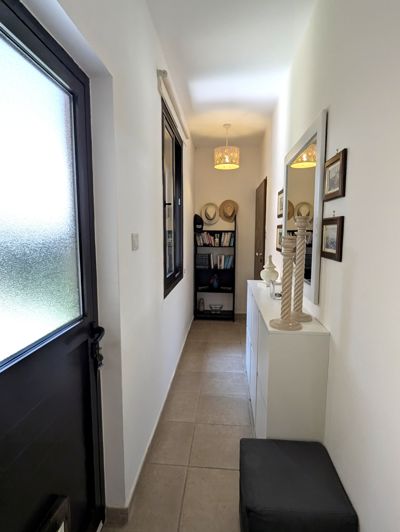 Image No.30-2 Bed Property for sale