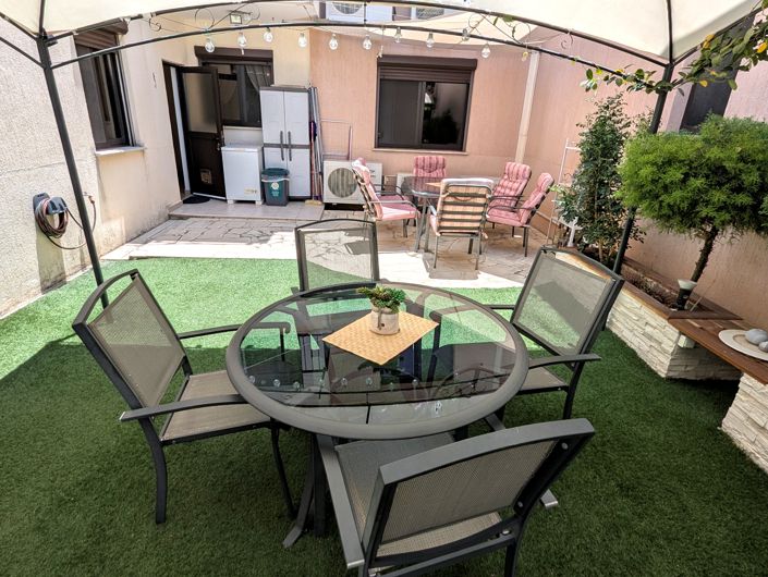 Image No.40-2 Bed Property for sale