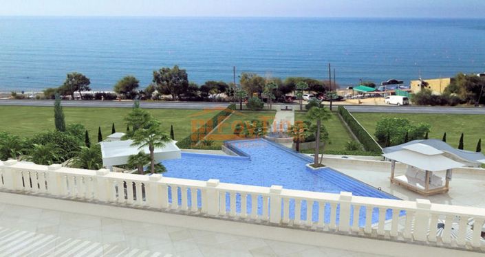 Image No.8-10 Bed Property for sale