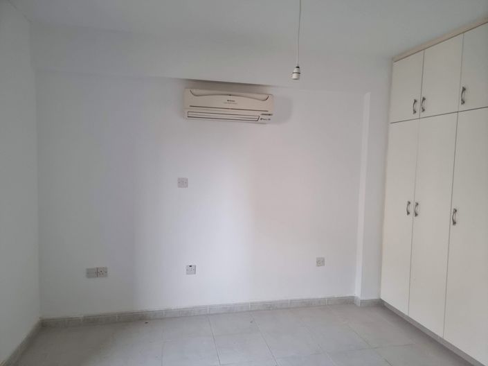 Image No.12-4 Bed Property for sale