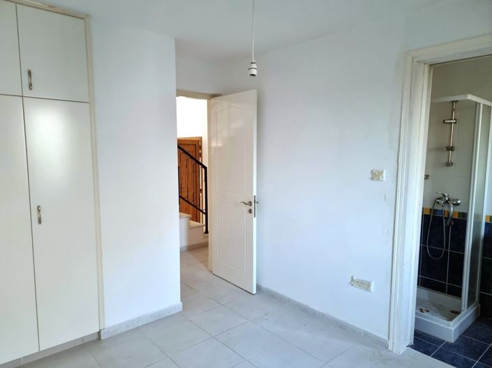 Image No.13-4 Bed Property for sale