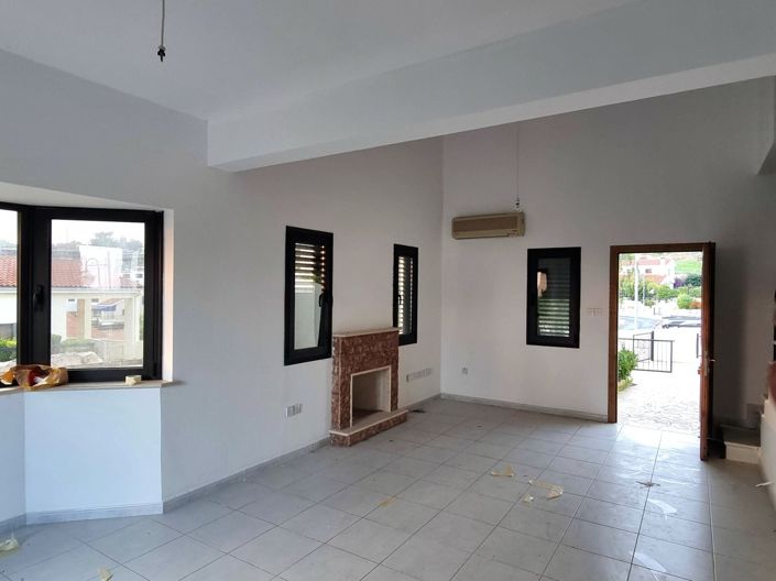 Image No.21-4 Bed Property for sale