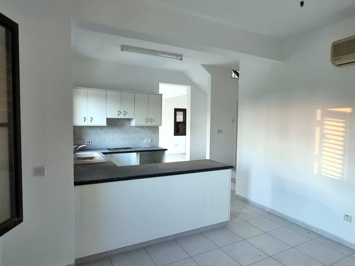 Image No.25-4 Bed Property for sale