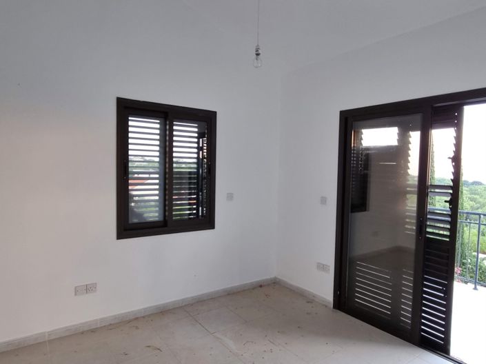 Image No.32-4 Bed Property for sale