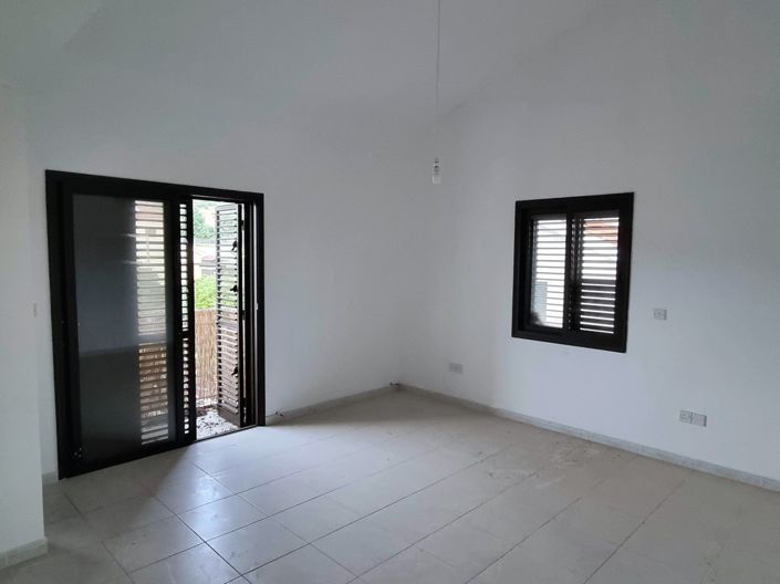 Image No.38-4 Bed Property for sale