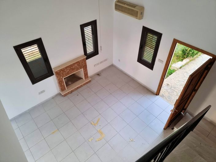 Image No.8-4 Bed Property for sale