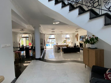 full63c6a04a558901673961546