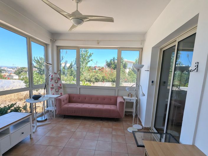 Image No.11-2 Bed Property for sale