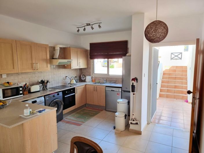 Image No.14-2 Bed Property for sale