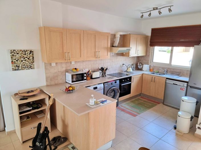 Image No.15-2 Bed Property for sale