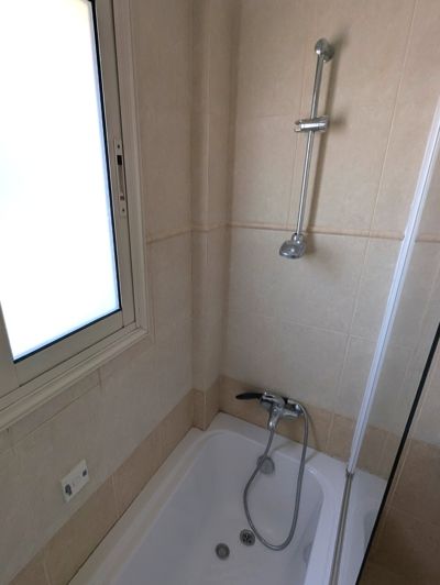 Image No.17-2 Bed Property for sale