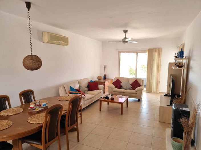 Image No.18-2 Bed Property for sale