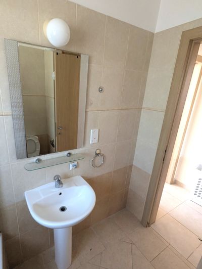 Image No.18-2 Bed Property for sale