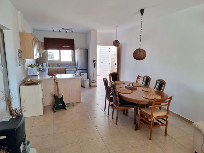 Image No.21-2 Bed Property for sale