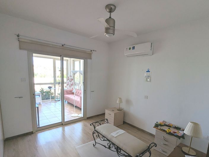 Image No.24-2 Bed Property for sale
