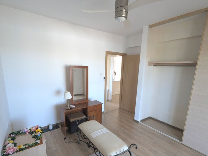Image No.25-2 Bed Property for sale