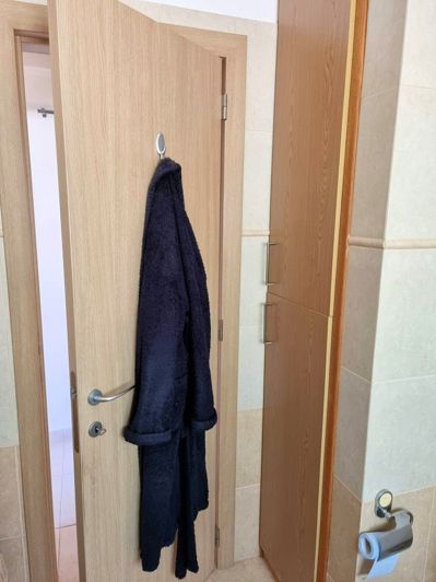 Image No.3-2 Bed Property for sale
