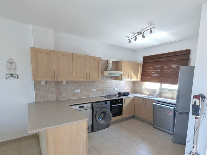 Image No.3-2 Bed Property for sale